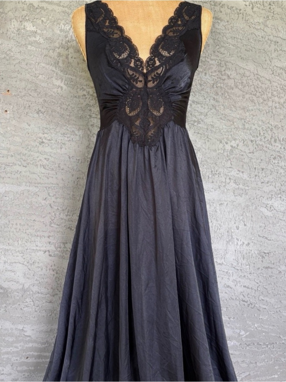 Black Lace-Trim V-Neck Maxi Dress